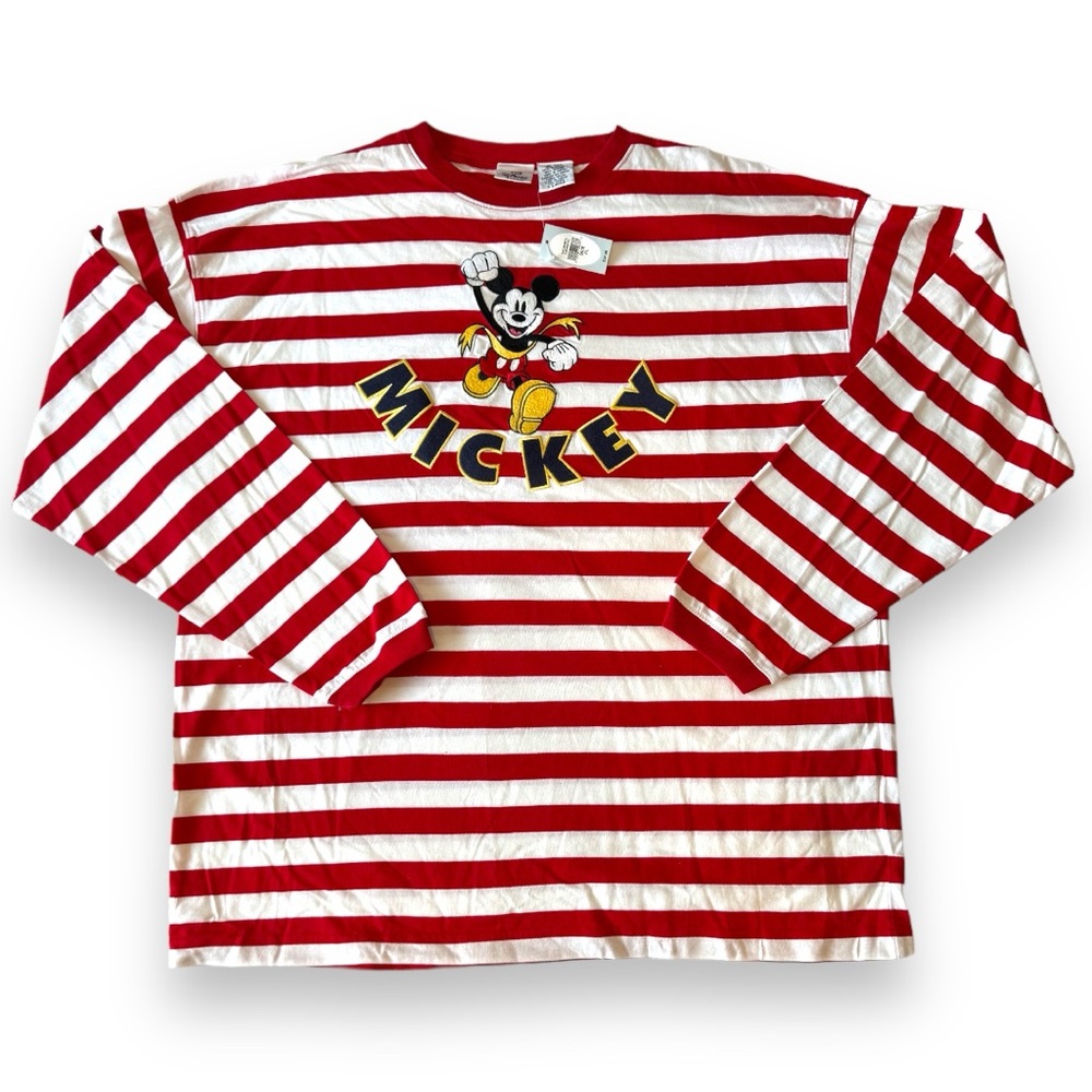 Vintage 90's Mickey Mouse long sleeve T-shirt.